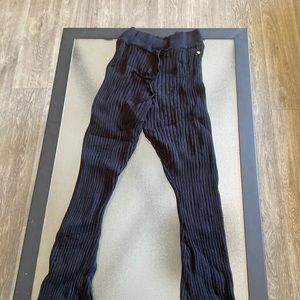 Black Sofia vergara pants